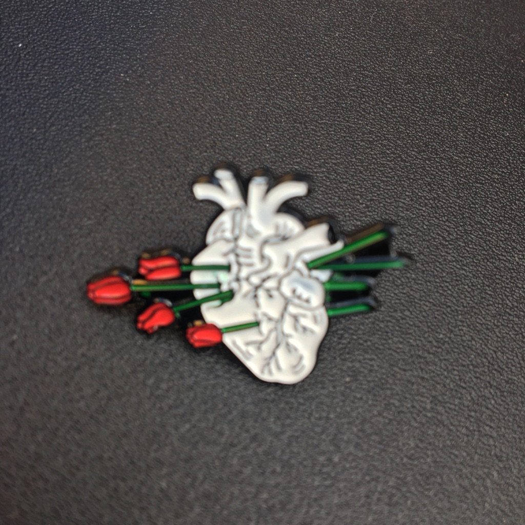 Heart Of Roses Pin 3 For 12 10$